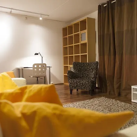 Helsinki Rentals Everstinkuja דירה
