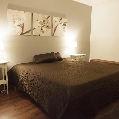 Helsinki Rentals Everstinkuja הלסינקי